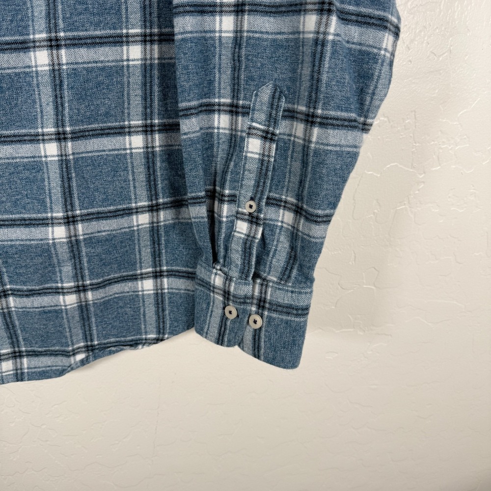 Untuckit Shirt Mens XL Blue Relaxed Fit Flannel Button Up Salentino Plaid - Picture 3 of 9